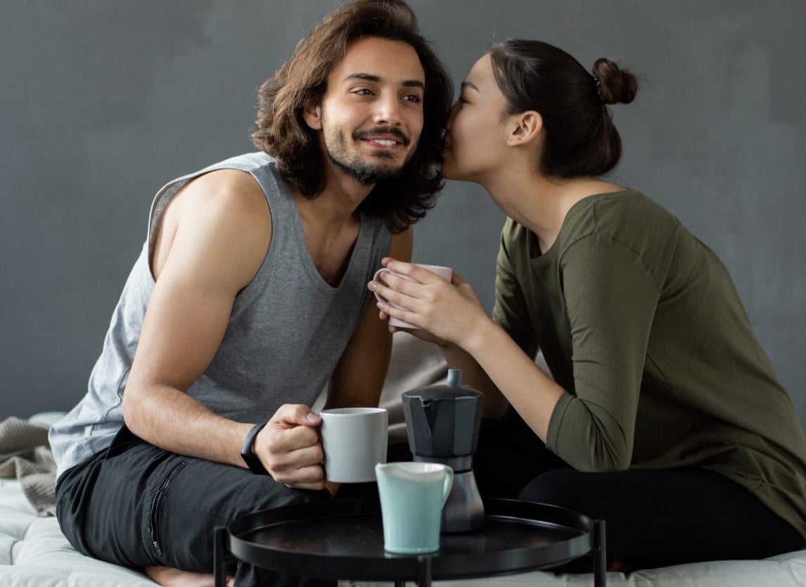 Poser cette question chaque matin à son amoureux(se) permet d’avoir un couple plus épanoui